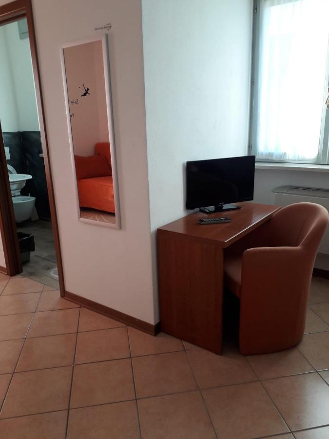 Albergo Del Turista Vernasca Exteriör bild
