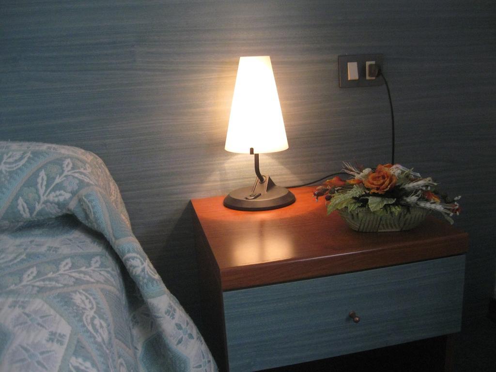 Albergo Del Turista Vernasca Rum bild