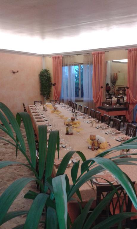 Albergo Del Turista Vernasca Exteriör bild