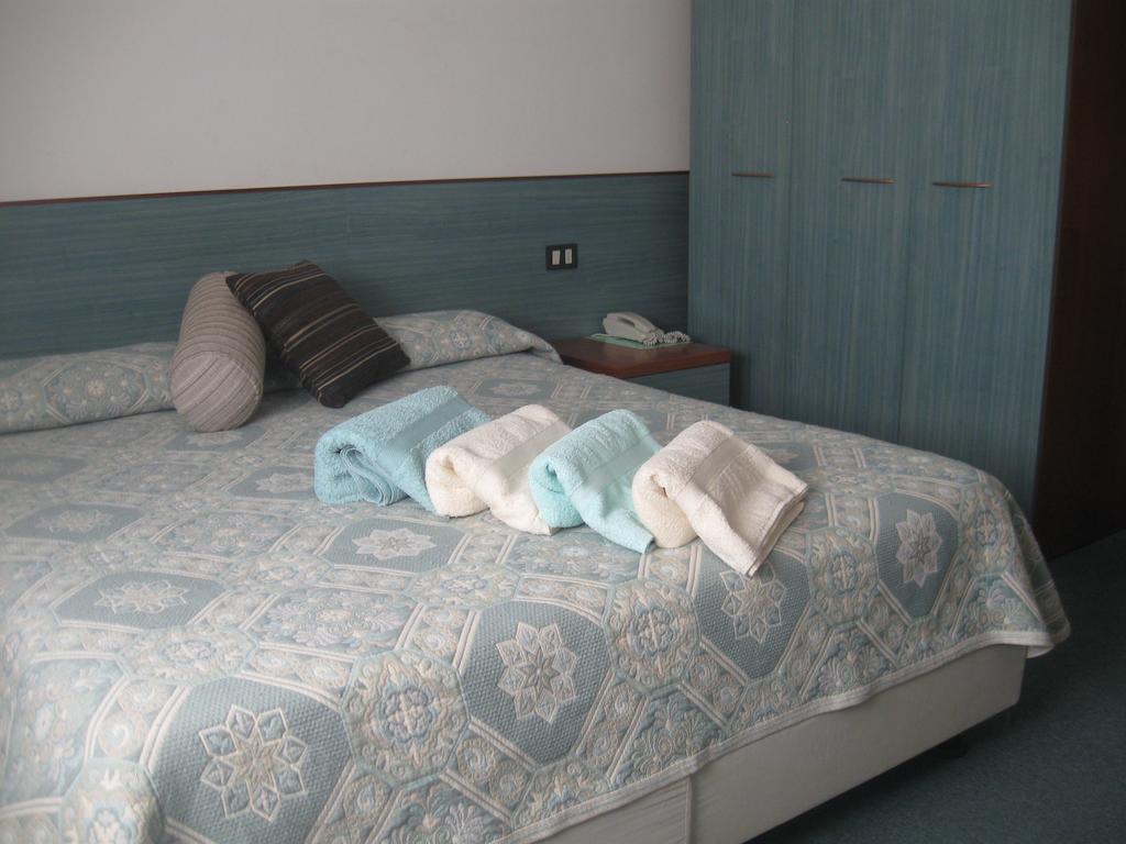 Albergo Del Turista Vernasca Rum bild