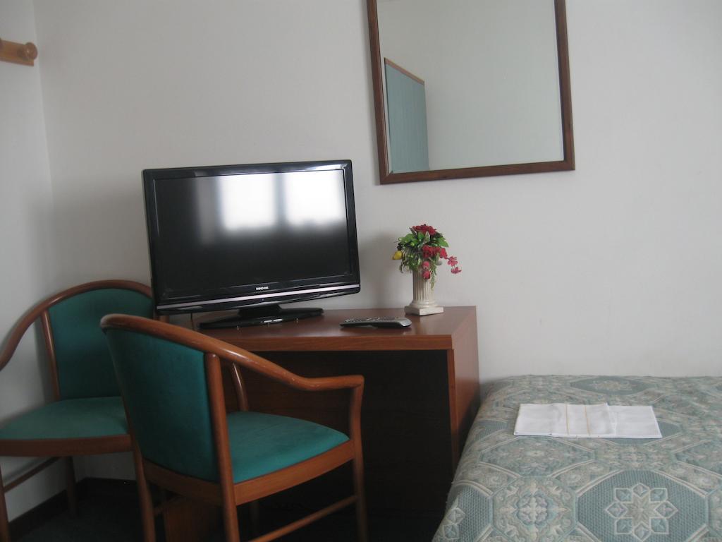 Albergo Del Turista Vernasca Rum bild